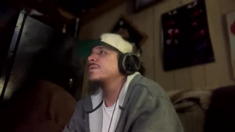 Snapshot of ymmotg chatting on 01/31/25, 04:38 ymmotg online show from 01/31/25, 04:38