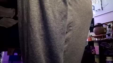 yn2238 online show from 09/22/25, 02:13