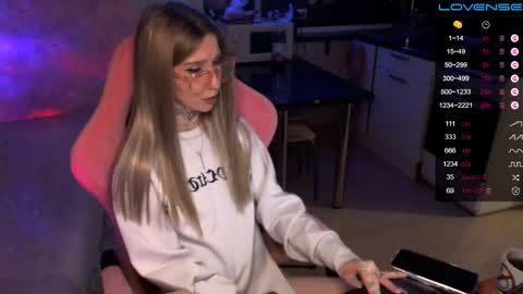     online show from 12/07/24, 03:25