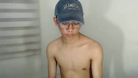 ynotyu online show from 10/31/25, 06:03