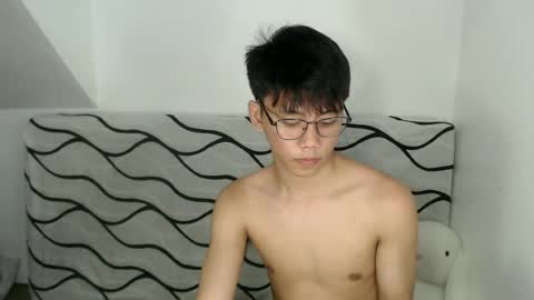 Snapshot of ynotyu chatting on 06/25/26, 10:14 ynotyu online show from 06/25/26, 10:14