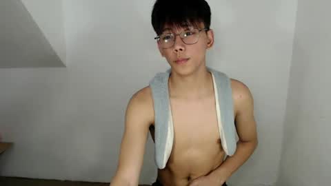 Snapshot of ynotyu chatting on 07/24/26, 05:27 ynotyu online show from 07/24/26, 05:27
