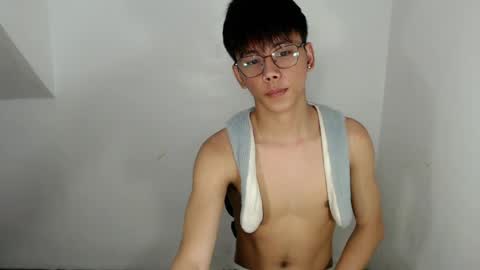 Snapshot of ynotyu chatting on 07/27/26, 03:57 ynotyu online show from 07/27/26, 03:57