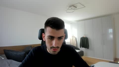 yoda130305 online show from 10/31/25, 01:45