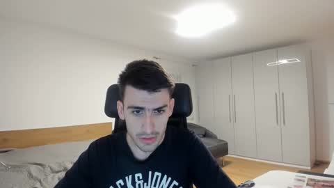 yoda130305 online show from 02/18/26, 06:15