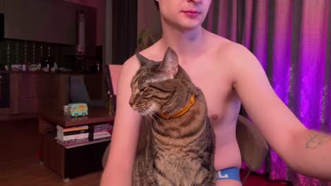 Max online show from 12/10/24, 04:24