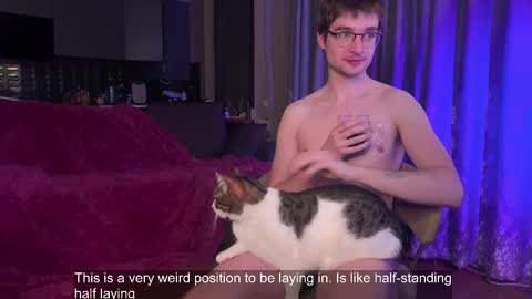 Max online show from 02/10/25, 04:19