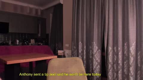 Max online show from 10/19/25, 03:18