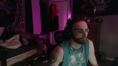 Snapshot of yogurtmaker chatting on 12/24/24, 12:33 Yogurtmaker online show from 12/24/24, 12:33