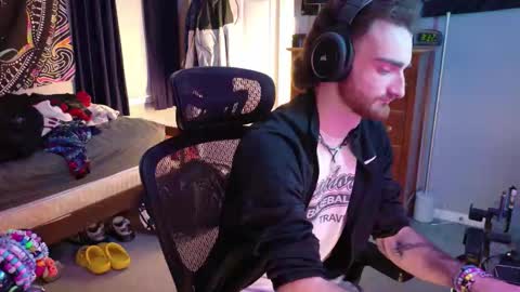 Snapshot of yogurtmaker chatting on 01/11/26, 01:32 Yogurtmaker online show from 01/11/26, 01:32