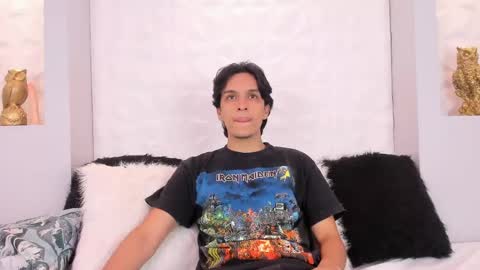 Yoiirchi online show from 04/18/26, 05:28