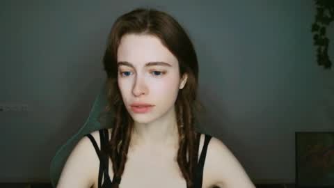 yoka_paradoxxx online show from 11/12/25, 05:30