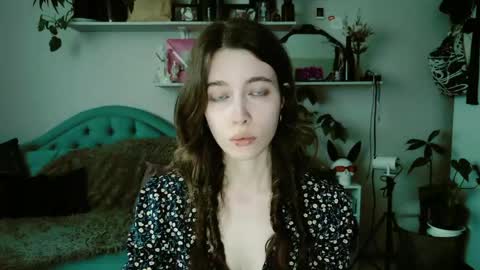 Snapshot of yoka_paradoxxx chatting on 05/21/26, 10:00 yoka_paradoxxx online show from 05/21/26, 10:00
