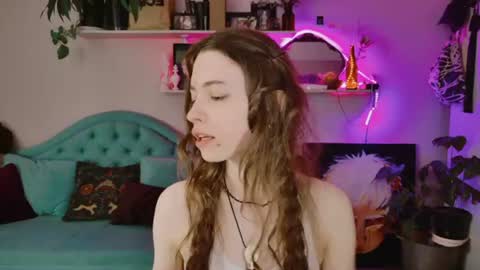 Snapshot of yoka_paradoxxx chatting on 06/29/26, 11:32 yoka_paradoxxx online show from 06/29/26, 11:32