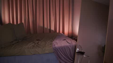 Yoko online show from 04/08/26, 06:02