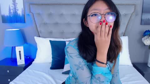 Yommi Winx online show from 01/31/25, 10:10