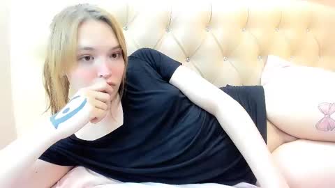 yomoyoo online show from 02/20/25, 06:57