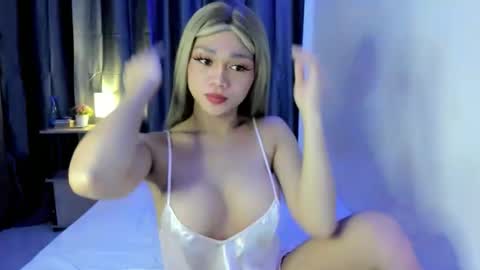 Snapshot of yonas_fucktoy chatting on 10/03/25, 12:07 yona online show from 10/03/25, 12:07