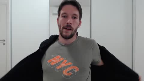 yone23 online show from 03/07/25, 02:56