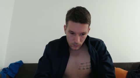 yone23 online show from 10/29/25, 10:11