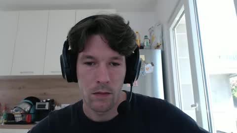 yone23 online show from 04/18/26, 09:24