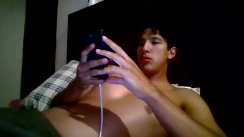 Snapshot of yongmodel00 chatting on 06/08/26, 04:35 yongmodel00 online show from 06/08/26, 04:35