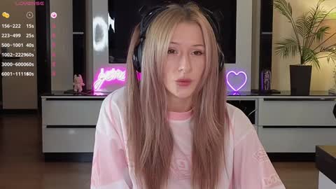  Wilma  online show from 11/18/25, 04:55