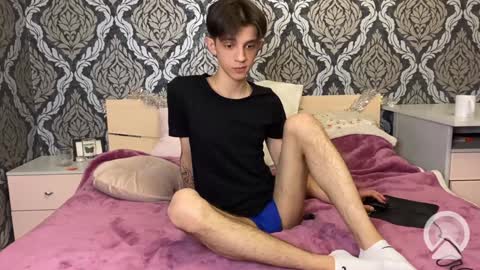 Snapshot of yoo_dee_ohh chatting on 12/15/24, 10:07 Yoo Dee Ohh online show from 12/15/24, 10:07