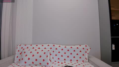 Snapshot of yoon_shin chatting on 11/15/25, 04:43 yoon_shin online show from 11/15/25, 04:43