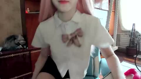Snapshot of yoonhee_kiss chatting on 10/16/25, 10:05 Yoonhee Kiss online show from 10/16/25, 10:05