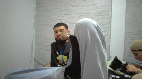 Snapshot of yordy_kalifa chatting on 11/09/25, 11:58 yordy ans mia online show from 11/09/25, 11:58