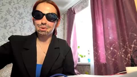 Snapshot of yoshikolitner chatting on 06/06/26, 01:05 Mia online show from 06/06/26, 01:05