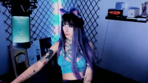 Snapshot of yoshino_san chatting on 06/22/26, 11:35 you can call me Andy or yoshi 3 online show from 06/22/26, 11:35