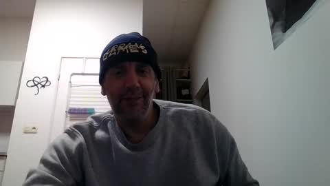 Snapshot of youdeservit chatting on 03/05/25, 06:12 CrayZio online show from 03/05/25, 06:12