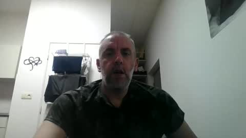 Snapshot of youdeservit chatting on 10/06/25, 03:15 CrayZio online show from 10/06/25, 03:15