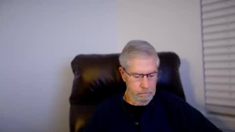 Snapshot of yougogirl_3 chatting on 12/16/25, 12:43 Colorado Guy Straight online show from 12/16/25, 12:43