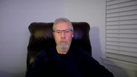 Snapshot of yougogirl_3 chatting on 12/22/25, 01:08 Colorado Guy Straight online show from 12/22/25, 01:08