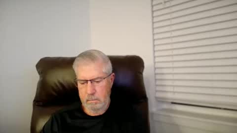 Snapshot of yougogirl_3 chatting on 02/19/26, 05:36 Colorado Guy Straight online show from 02/19/26, 05:36