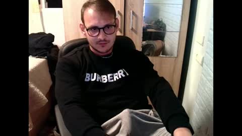 A... online show from 05/05/26, 08:39