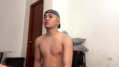 Cyrus online show from 04/24/26, 08:00