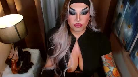 QUEEN MADISON  online show from 02/06/26, 05:23