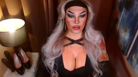 QUEEN MADISON  online show from 02/22/26, 07:23