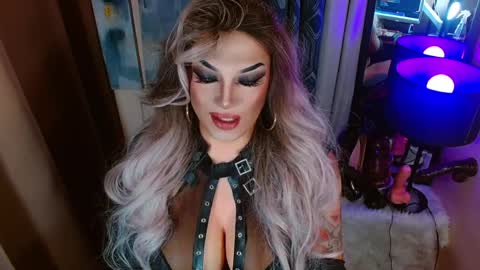 QUEEN MADISON  online show from 04/08/26, 09:09