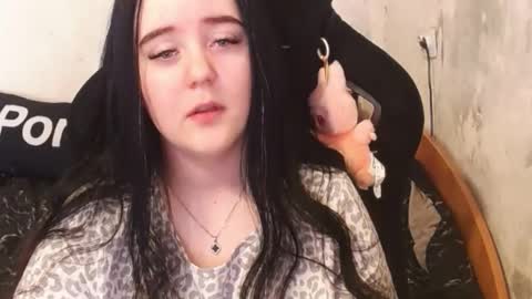 your_8a8y online show from 10/08/25, 06:11