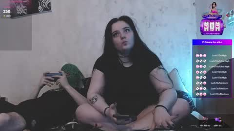 your_8a8y online show from 06/30/26, 04:52