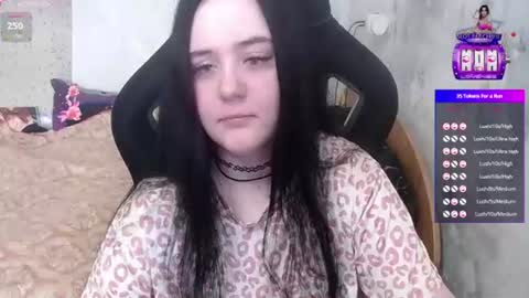 your_8a8y online show from 07/14/26, 05:34
