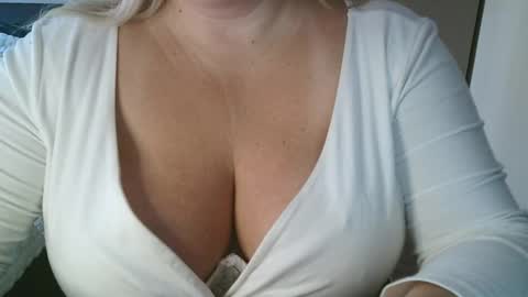 Maria Love online show from 02/25/26, 06:56