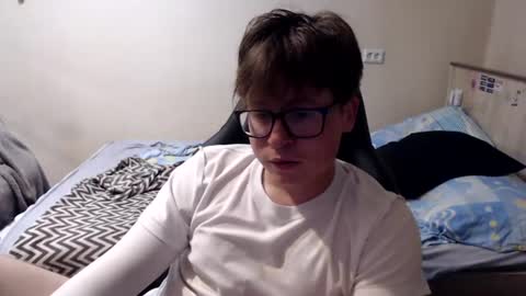 Max online show from 06/27/26, 04:45