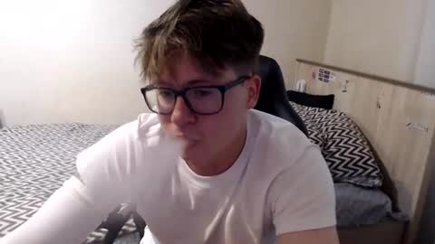 Max online show from 07/17/26, 05:58
