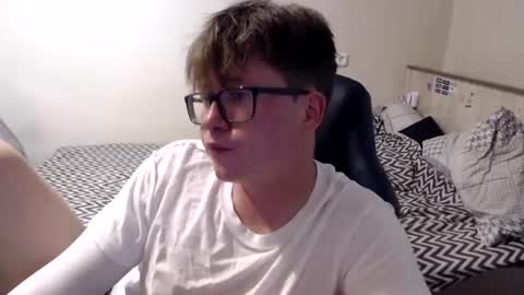 Max online show from 07/25/26, 07:06
